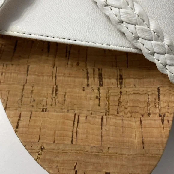 New💕 Adorable Cork Sandals 👡 - Picture 12 of 12